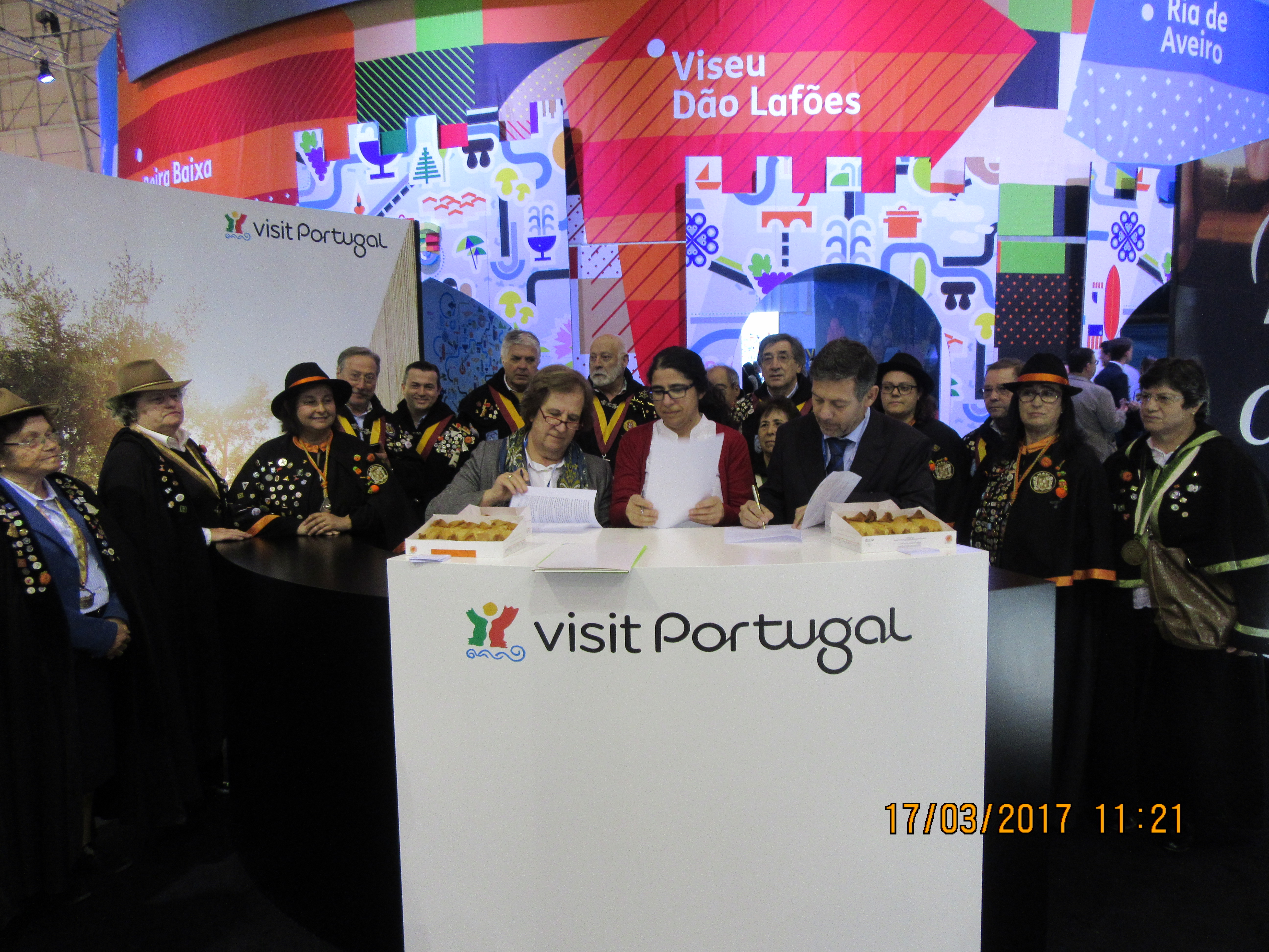 Assinatura do protocolo de colaboração entre a Direção-Geral de Agricultura e Desenvolvimento Rural (DGADR), a Federação Portuguesa das Confrarias Gastronómicas (FPCG) e MINHA TERRA - Federação Portuguesa de Associações de Desenvolvimento Local